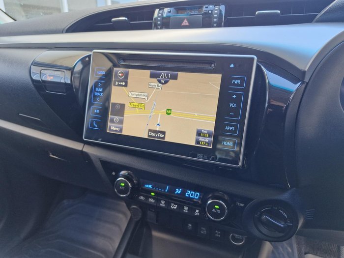 2020 Toyota Hilux SR5