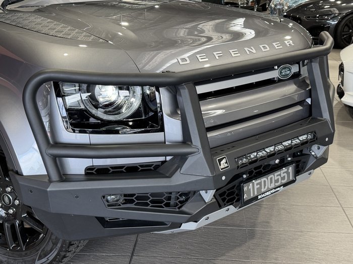 2021 Land Rover Defender 110 D300 SE