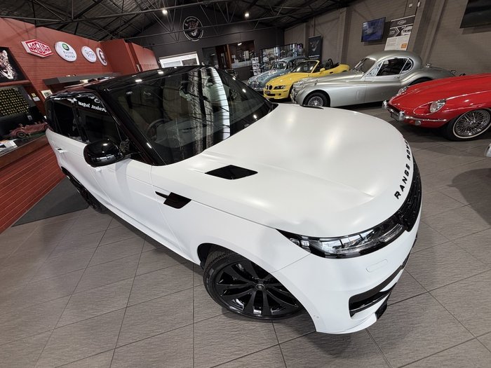 2025 Land Rover Range Rover Sport P360 Dynamic SE