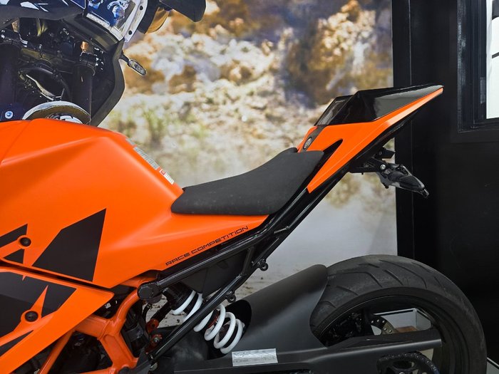 2023 Ktm RC 390 ORANGE