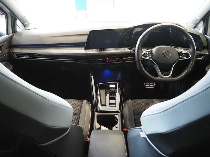 2024 Volkswagen Golf 110TSI R-Line
