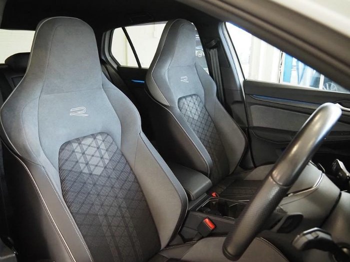 2024 Volkswagen Golf 110TSI R-Line