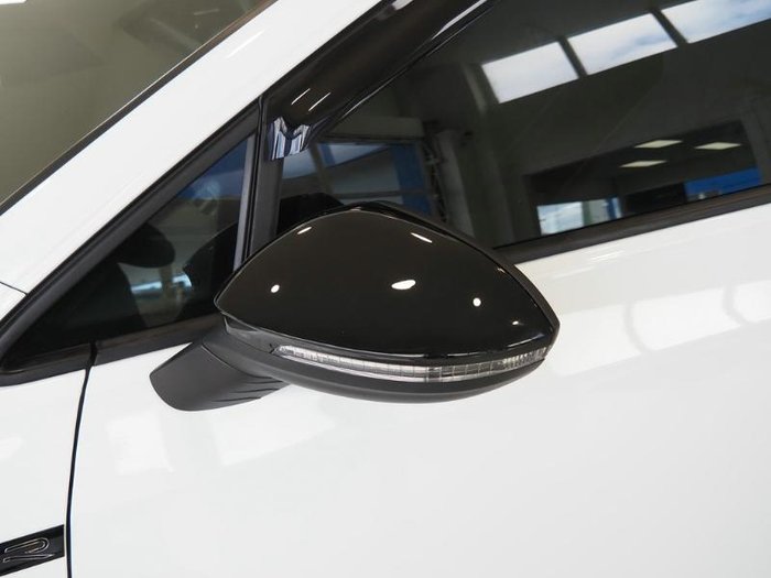 2024 Volkswagen Golf 110TSI R-Line