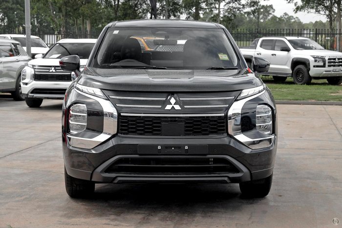 2026 Mitsubishi Outlander ES