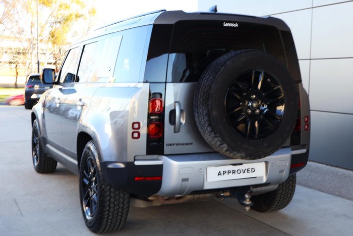 2023 Land Rover Defender 110 D300 SE