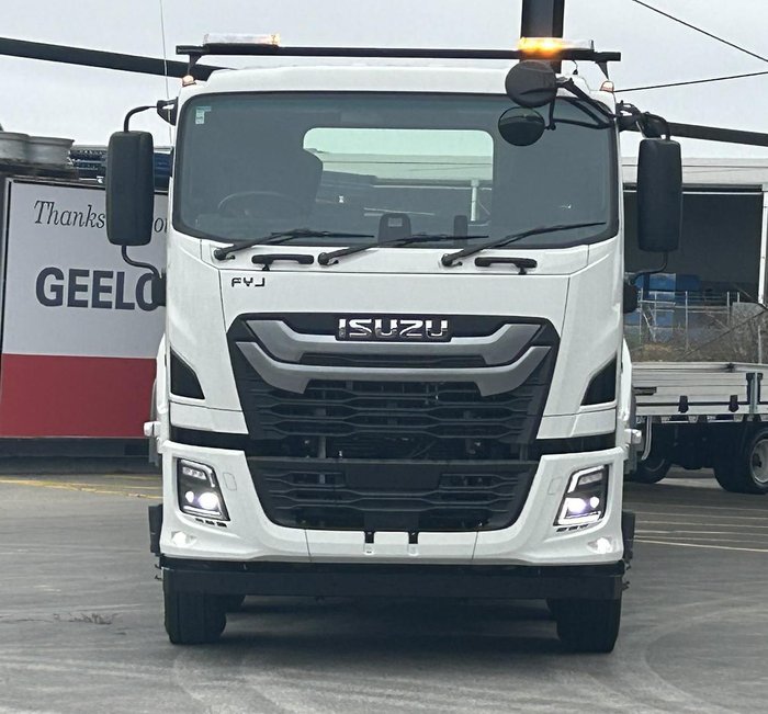 2026 Isuzu F Series FYJ 320-355 AT R67