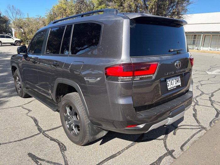 2025 Toyota Landcruiser GR Sport