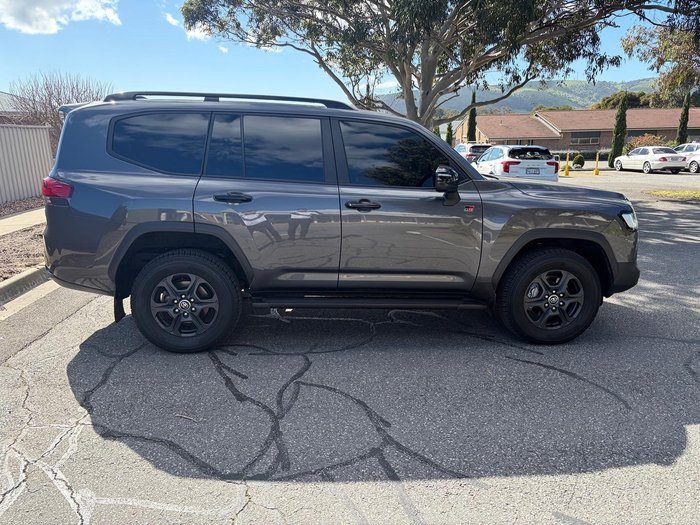 2025 Toyota Landcruiser GR Sport