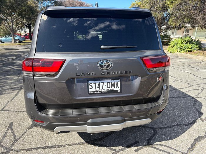 2025 Toyota Landcruiser GR Sport