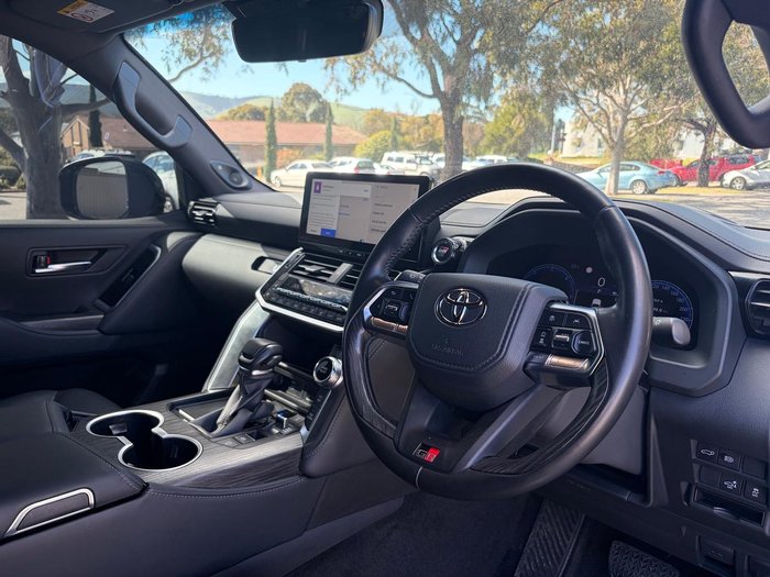 2025 Toyota Landcruiser GR Sport