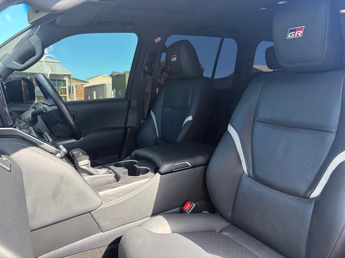 2025 Toyota Landcruiser GR Sport
