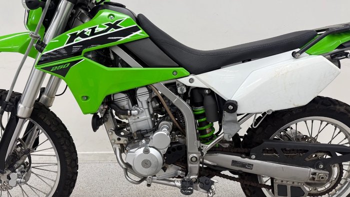 2023 Kawasaki KLX250 Green