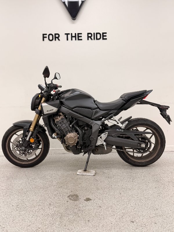 2025 Honda CB650R Black