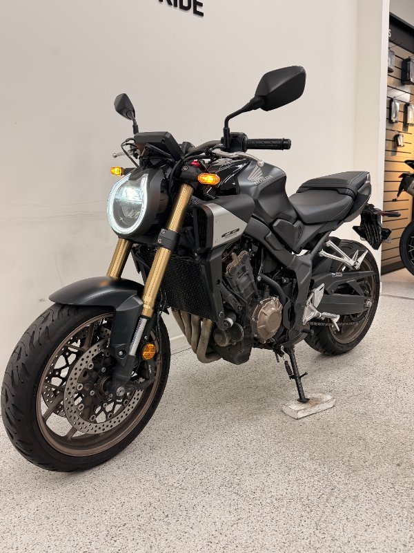 2025 Honda CB650R Black