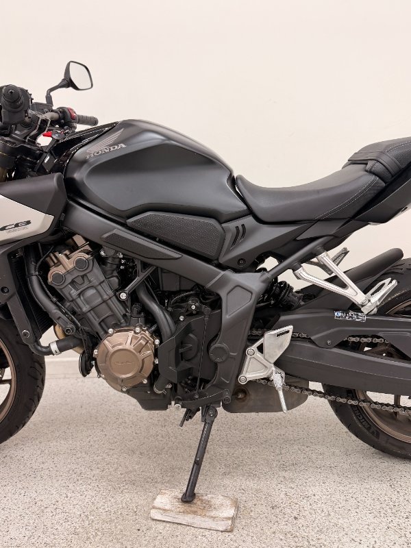 2025 Honda CB650R Black