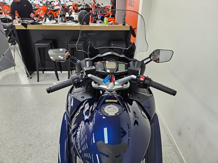 2025 YAMAHA FJR1300AE Blue