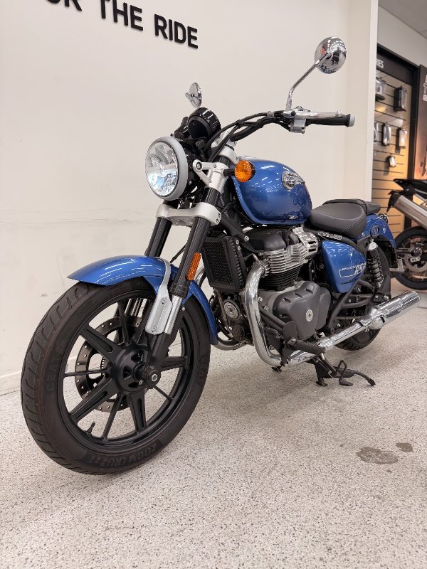 2025 Royal Enfield SUPER METEOR 650 Blue