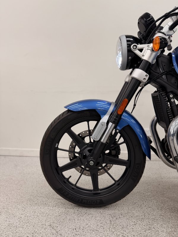 2025 Royal Enfield SUPER METEOR 650 Blue
