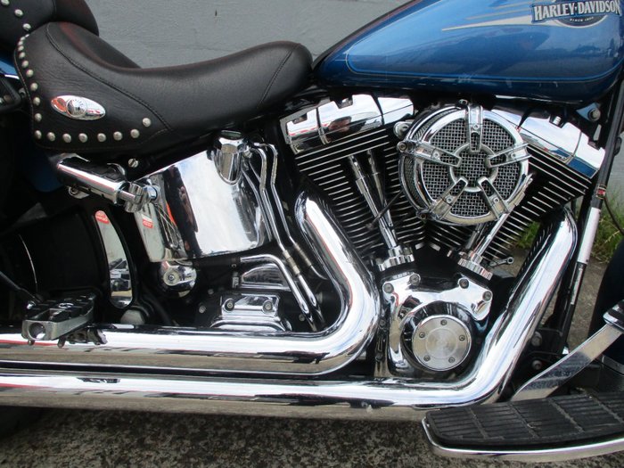 2005 HARLEY-DAVIDSON FLSTCI HERITAGE S/TAIL CLASSIC BLUE
