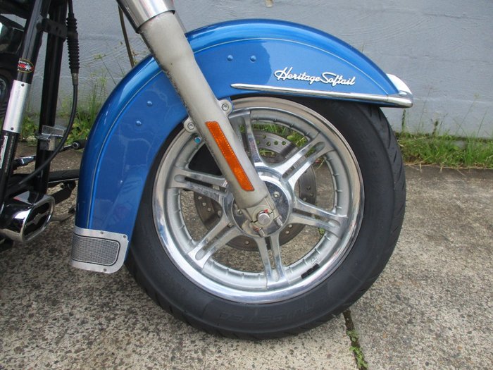 2005 HARLEY-DAVIDSON FLSTCI HERITAGE S/TAIL CLASSIC BLUE