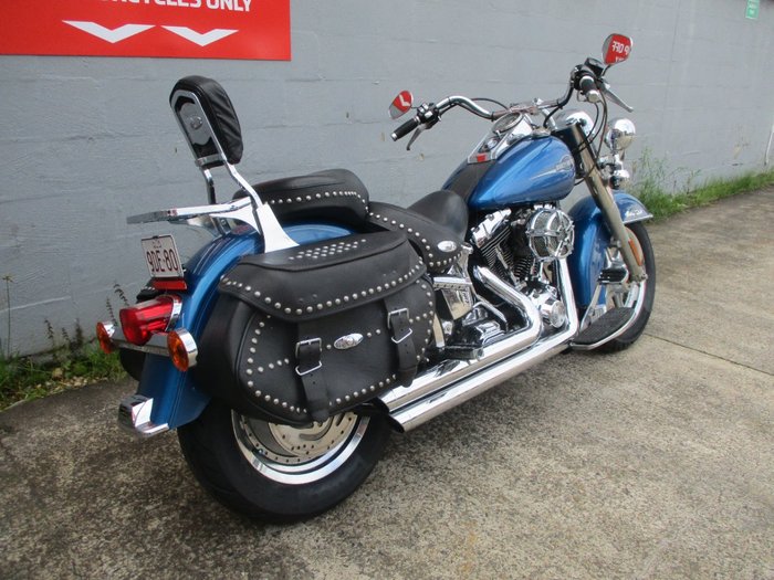 2005 HARLEY-DAVIDSON FLSTCI HERITAGE S/TAIL CLASSIC BLUE
