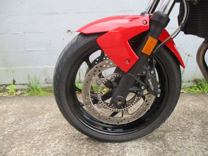 2012 BMW Motorrad F 800 R RED