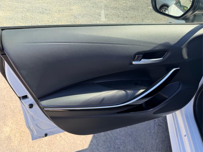 2022 TOYOTA COROLLA ZR