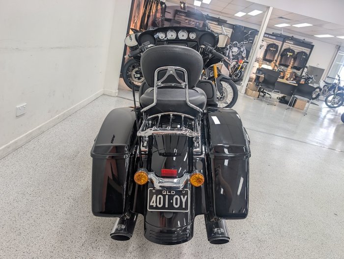 2017 Harley-davidson FLHXS STREET GLIDE SPECIAL Black