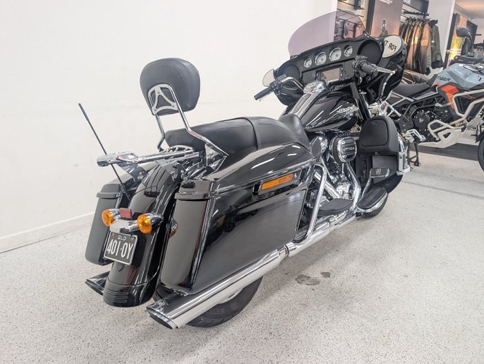 2017 Harley-davidson FLHXS STREET GLIDE SPECIAL Black