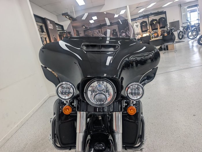 2017 Harley-davidson FLHXS STREET GLIDE SPECIAL Black