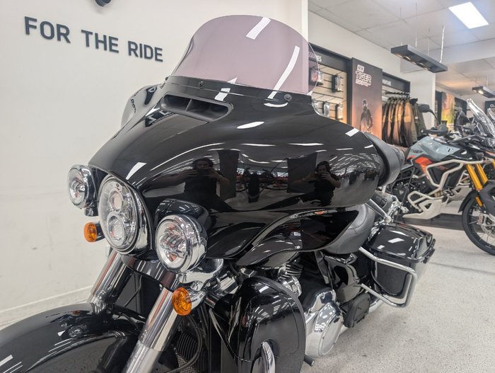 2017 Harley-davidson FLHXS STREET GLIDE SPECIAL Black