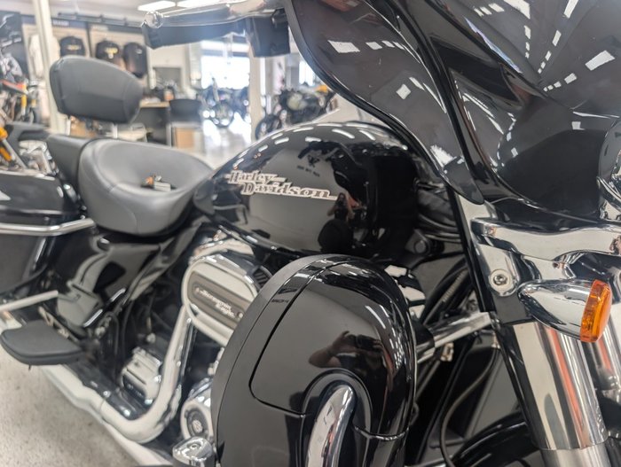 2017 Harley-davidson FLHXS STREET GLIDE SPECIAL Black