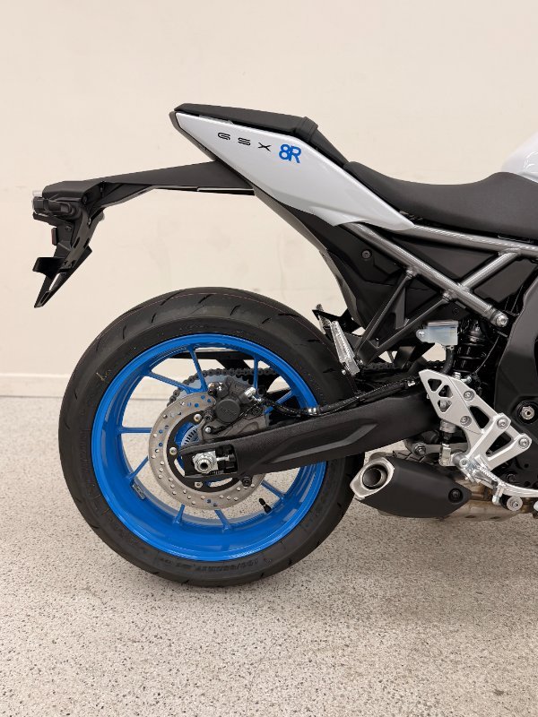 2026 Suzuki GSX-8R (GSX800FRQ) White