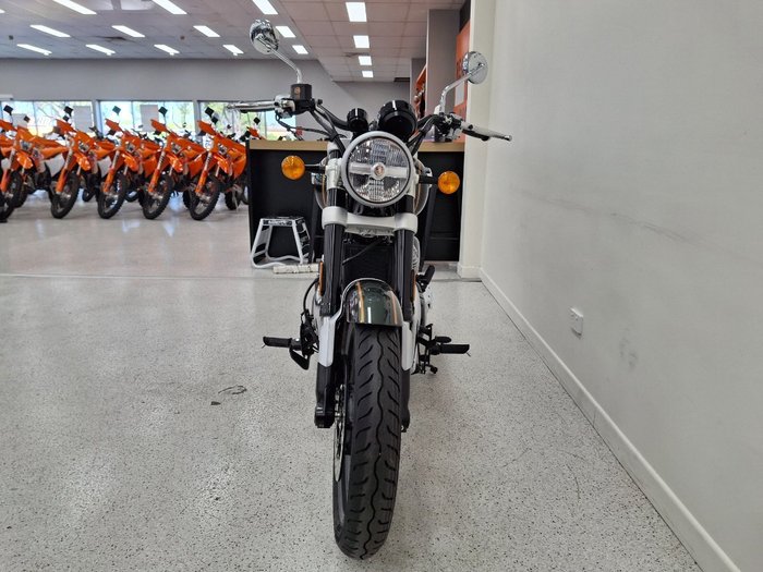 2026 Royal Enfield SUPER METEOR 650