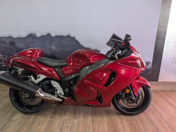 Suzuki 2011 SUZUKI 1300CC GSXR1300R HAYABUSA RED