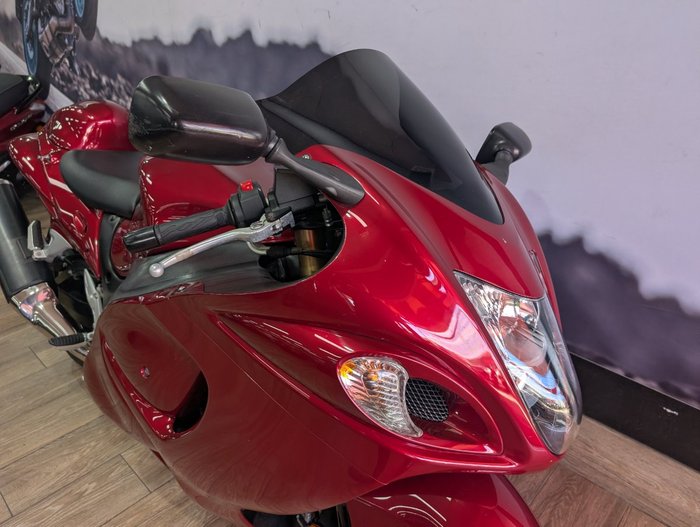 Suzuki 2011 SUZUKI 1300CC GSXR1300R HAYABUSA RED