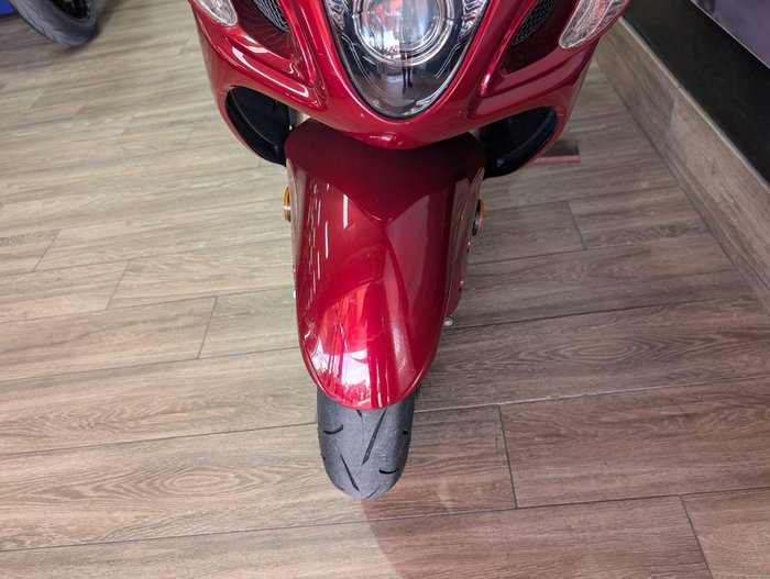 Suzuki 2011 SUZUKI 1300CC GSXR1300R HAYABUSA RED