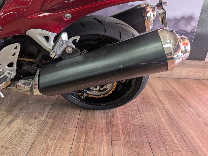 Suzuki 2011 SUZUKI 1300CC GSXR1300R HAYABUSA RED