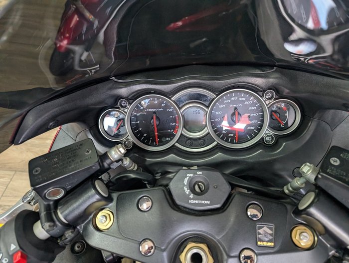 Suzuki 2011 SUZUKI 1300CC GSXR1300R HAYABUSA RED