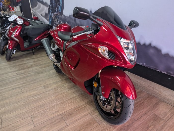 Suzuki 2011 SUZUKI 1300CC GSXR1300R HAYABUSA RED