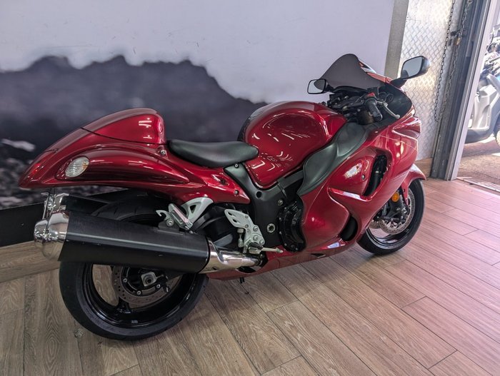 Suzuki 2011 SUZUKI 1300CC GSXR1300R HAYABUSA RED
