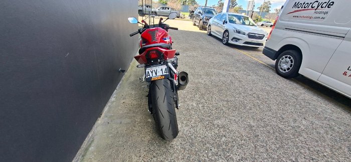 2026 Honda CBR650R RED