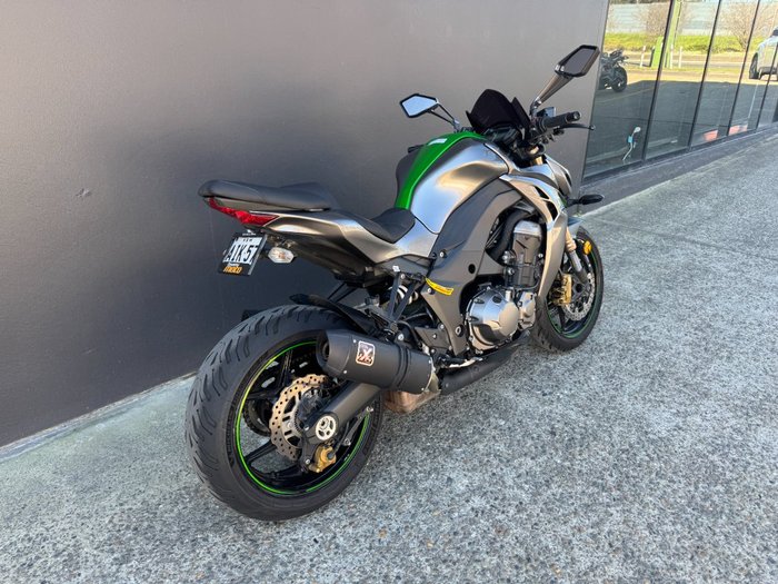 2014 Kawasaki Z1000 GREEN