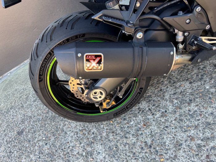2014 Kawasaki Z1000 GREEN