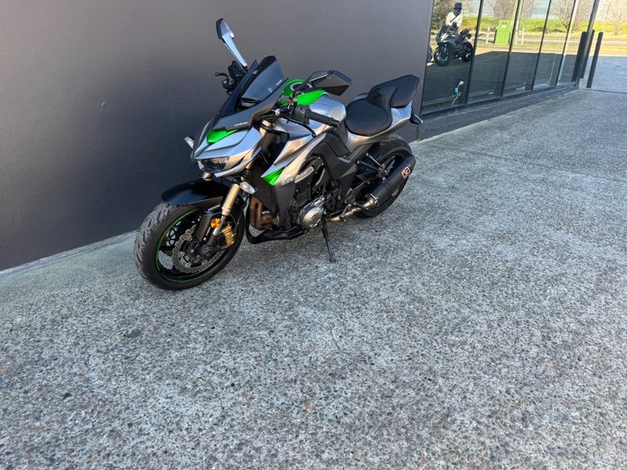 2014 Kawasaki Z1000 GREEN