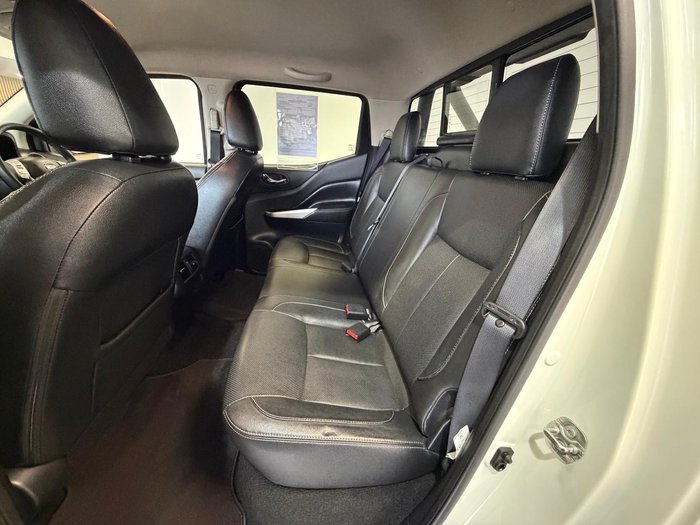 2017 Nissan Navara ST-X N-SPORT Black Edition