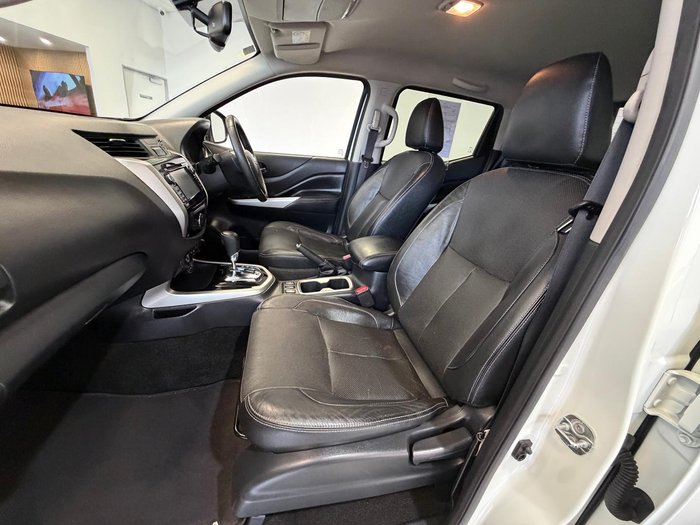 2017 Nissan Navara ST-X N-SPORT Black Edition