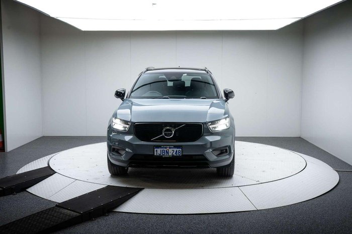 2021 Volvo XC40