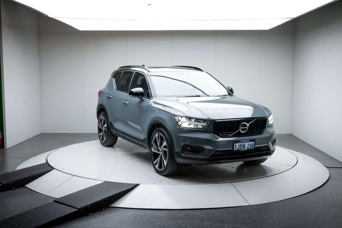 2021 Volvo XC40