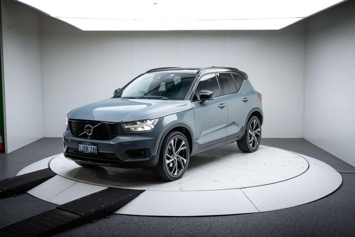2021 Volvo XC40